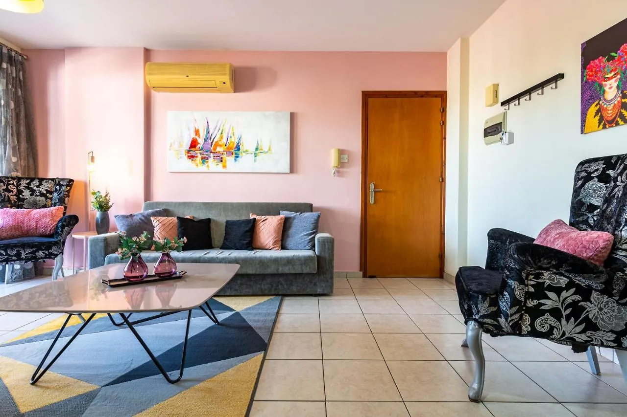 Freya 1-Bedroom Apartment In Larnaca Cypern