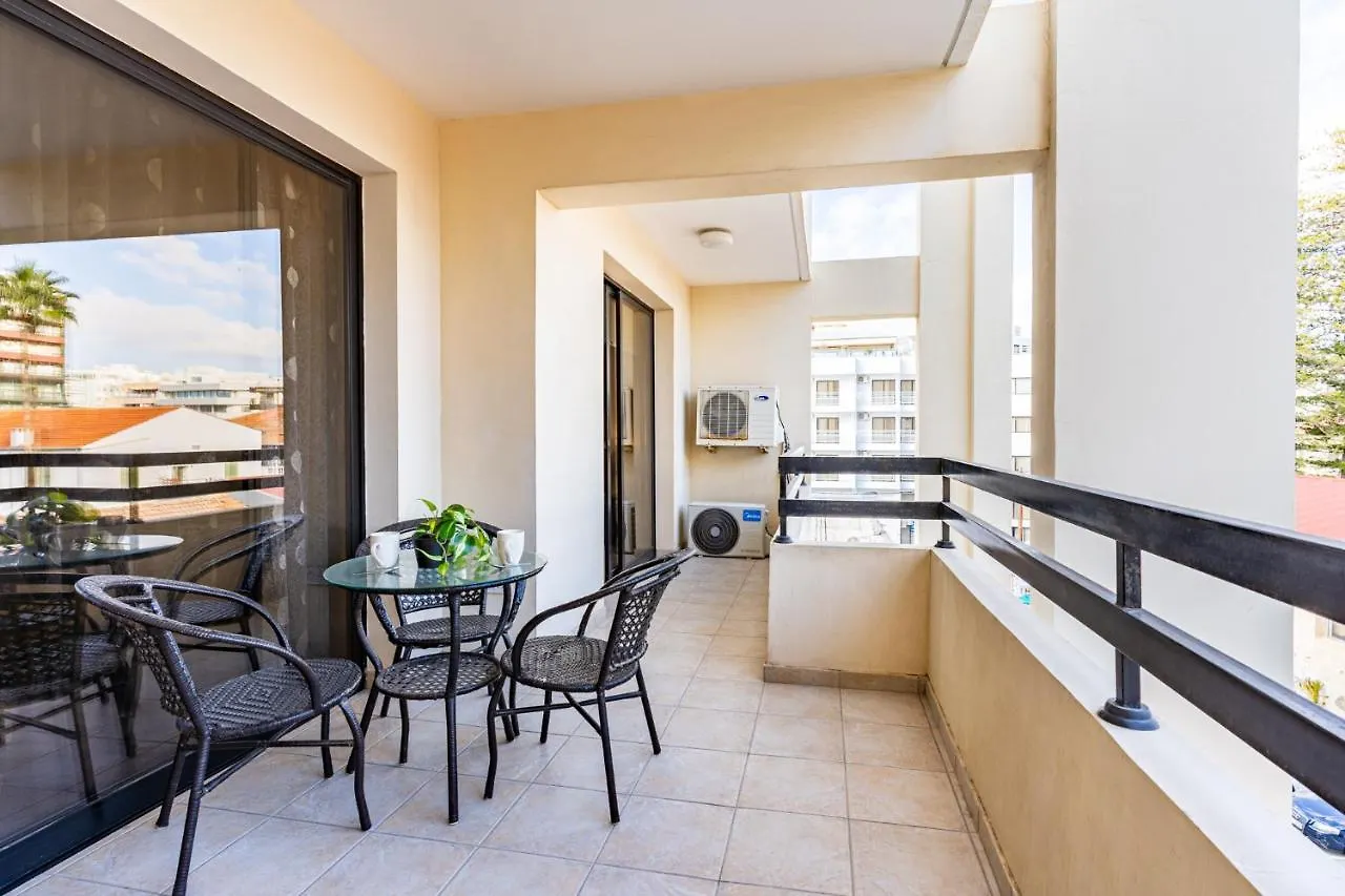 Freya 1-Bedroom Apartment In Larnaca