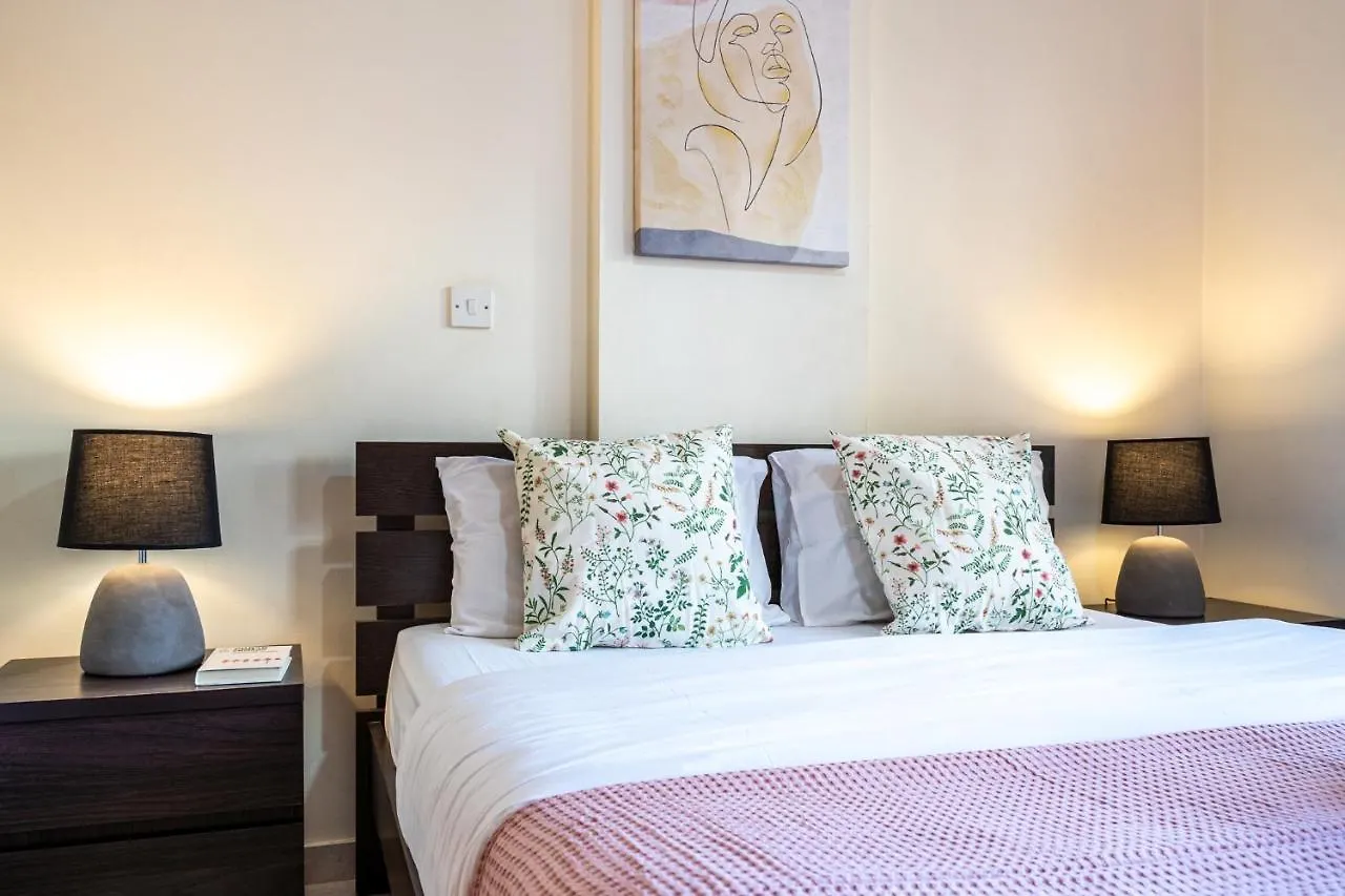Freya 1-Bedroom Apartment In Larnaca